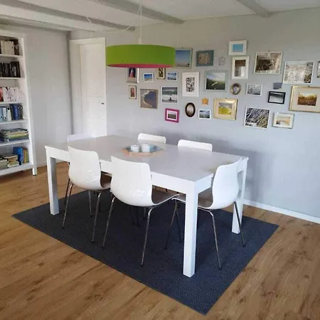 With 3 Bedrooms Osterhever