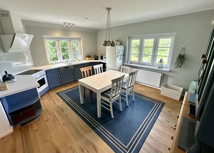 With 3 Bedrooms Osterhever
